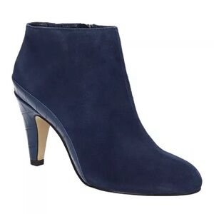 Bella Vita Suede Brennan Dress Bootie Navy Size 6.5W